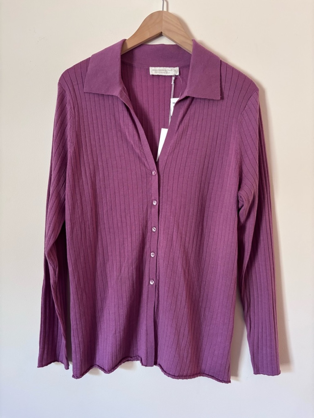 NWT Abercrombie & fitch 100% merino wool Mauve Ribbed Button-Up collar Cardigan